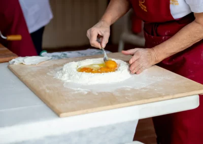 L'Ingorda, la pedalata assistita dal buon cibo | Pasta fresca in the making